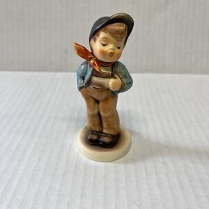 Hummel Goebel "Lucky Fellow" 3.625" #560 Figurine